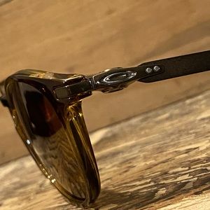 Women’s Polarized Oakleys